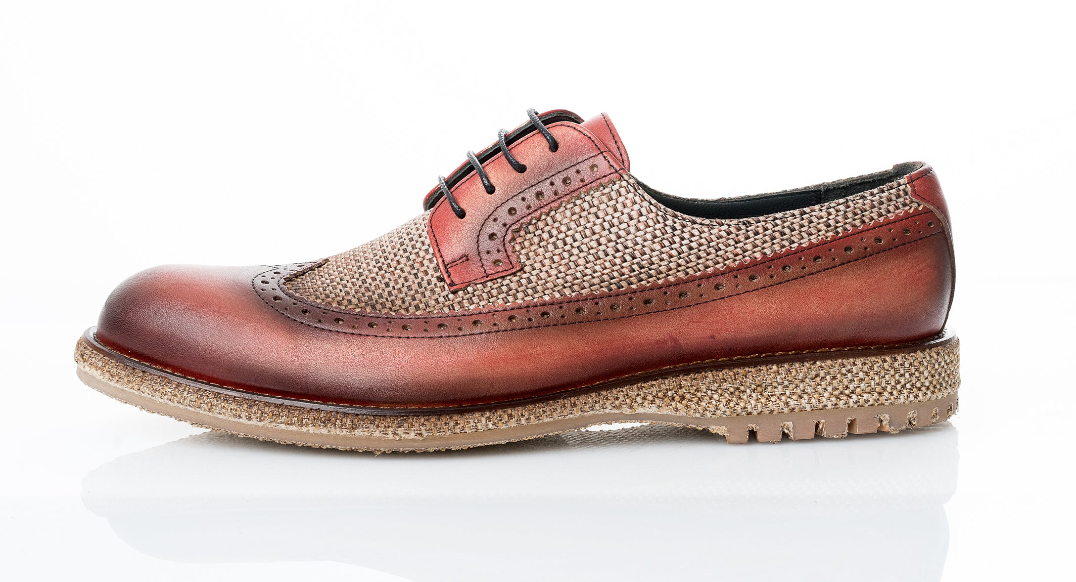 Handgemachter Herrenschuh, Freizeitschuh im Budapester Style, Bohemian, Patchwork, cognac-braun