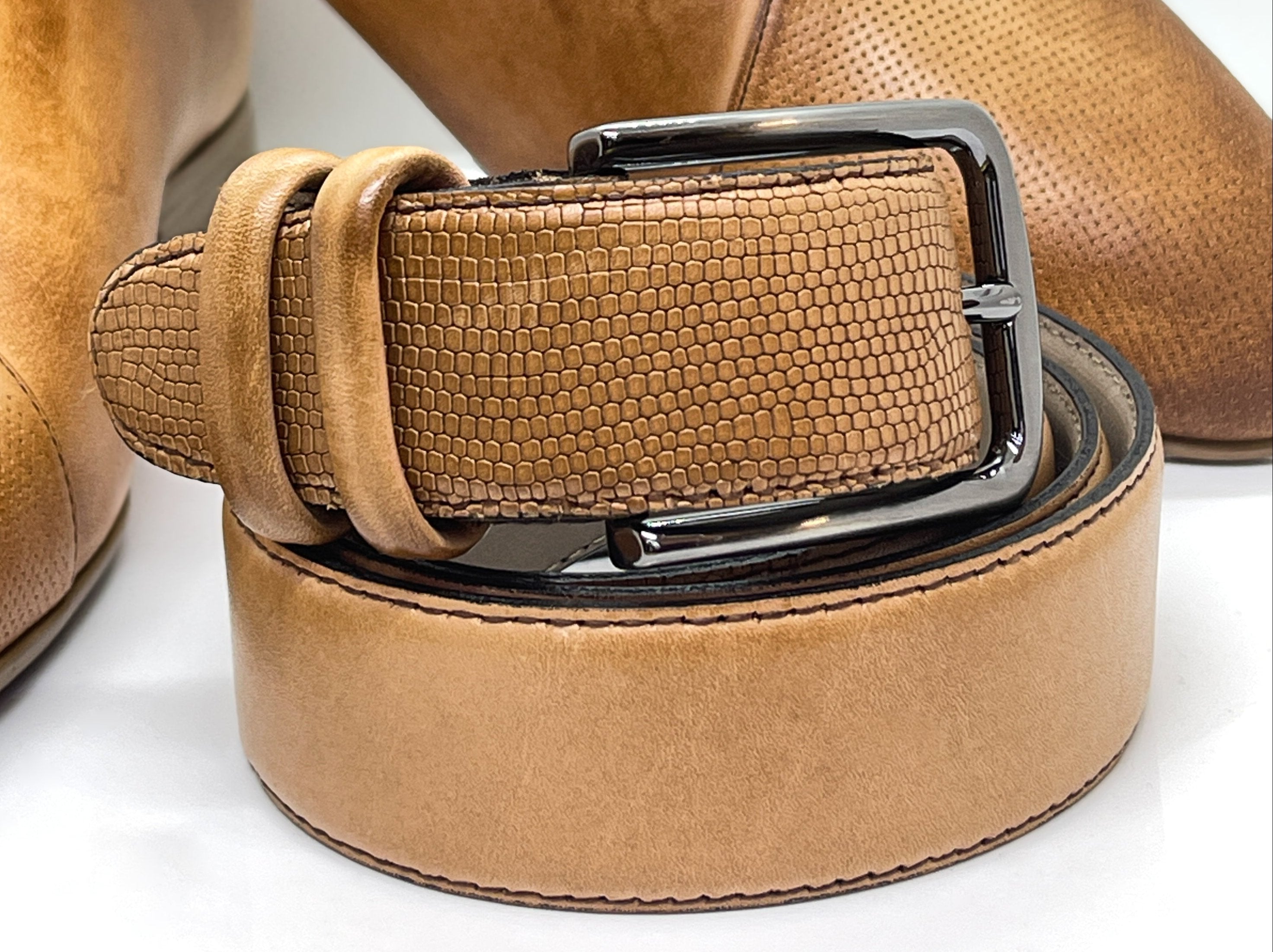 Handgemachter Herrengürtel, mit Punktprägung, Cognac-Braun, echtes Leder-Style 2752