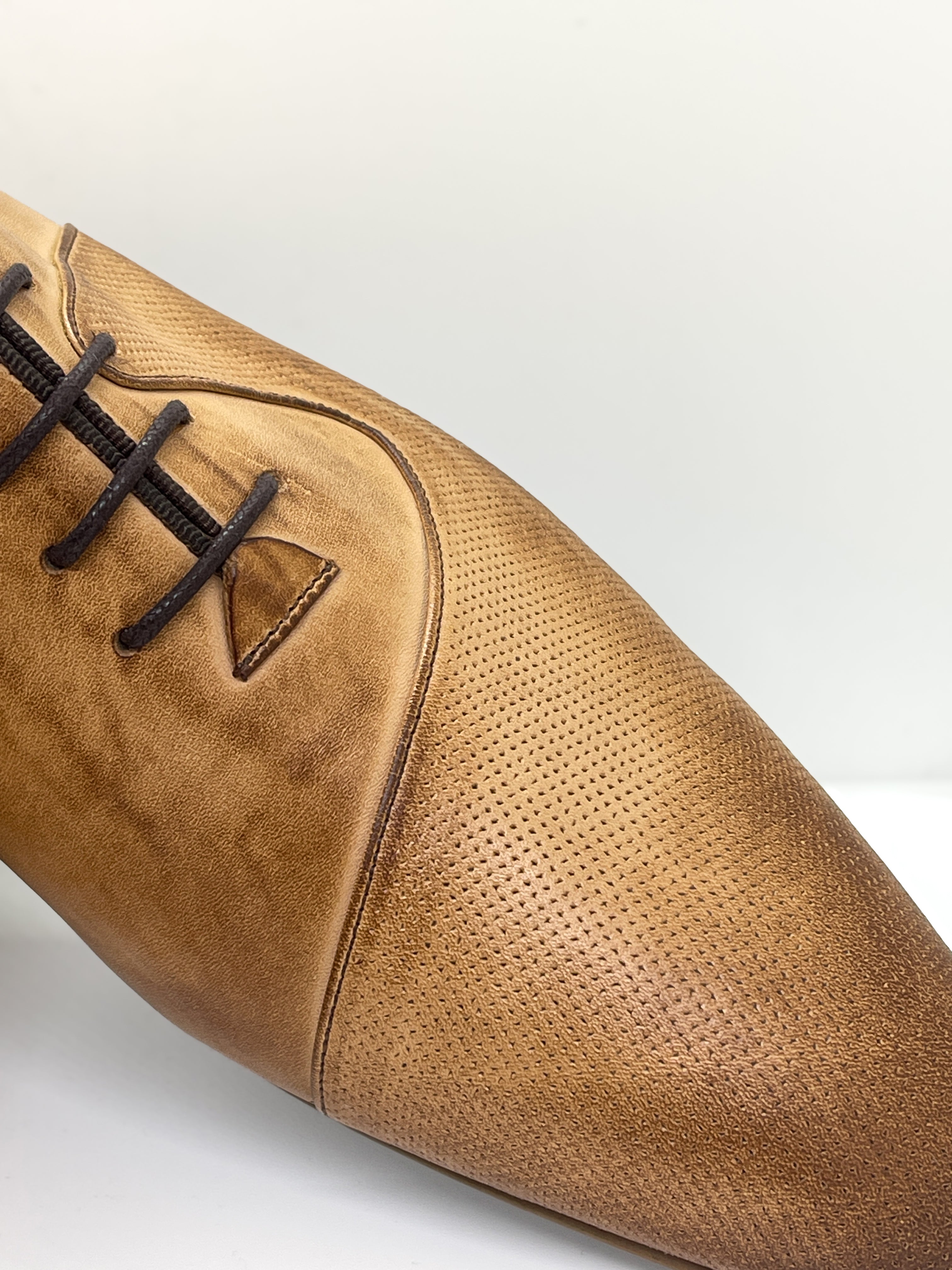 Handgemachter Herrenschuh, nude/cognac_braun, matt, echtes Leder