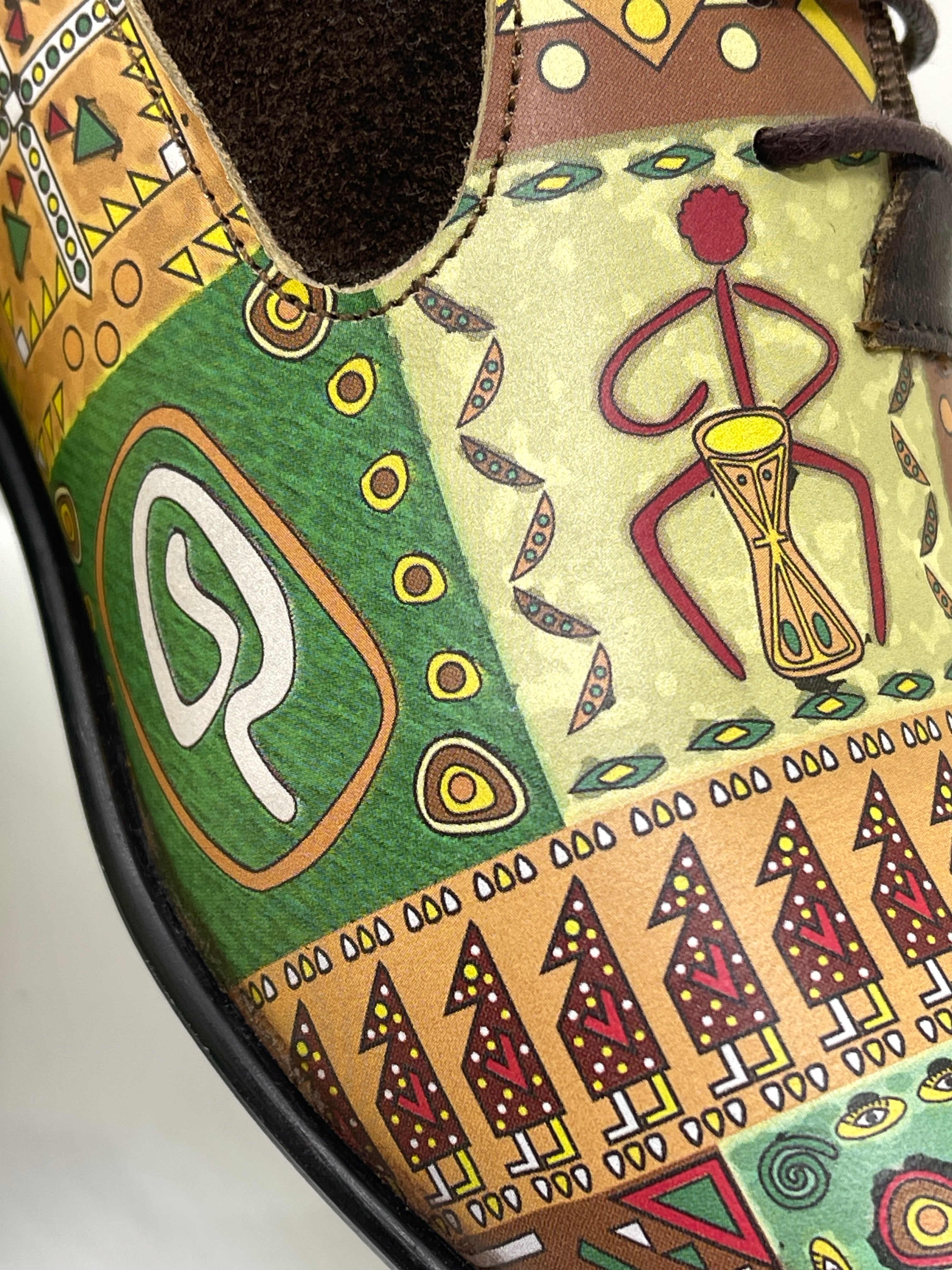 Herrenschuh, extravagant mit pittoresken Ornamenten, handbemalt, Bunt, Gelb, Orange, grün, Braun