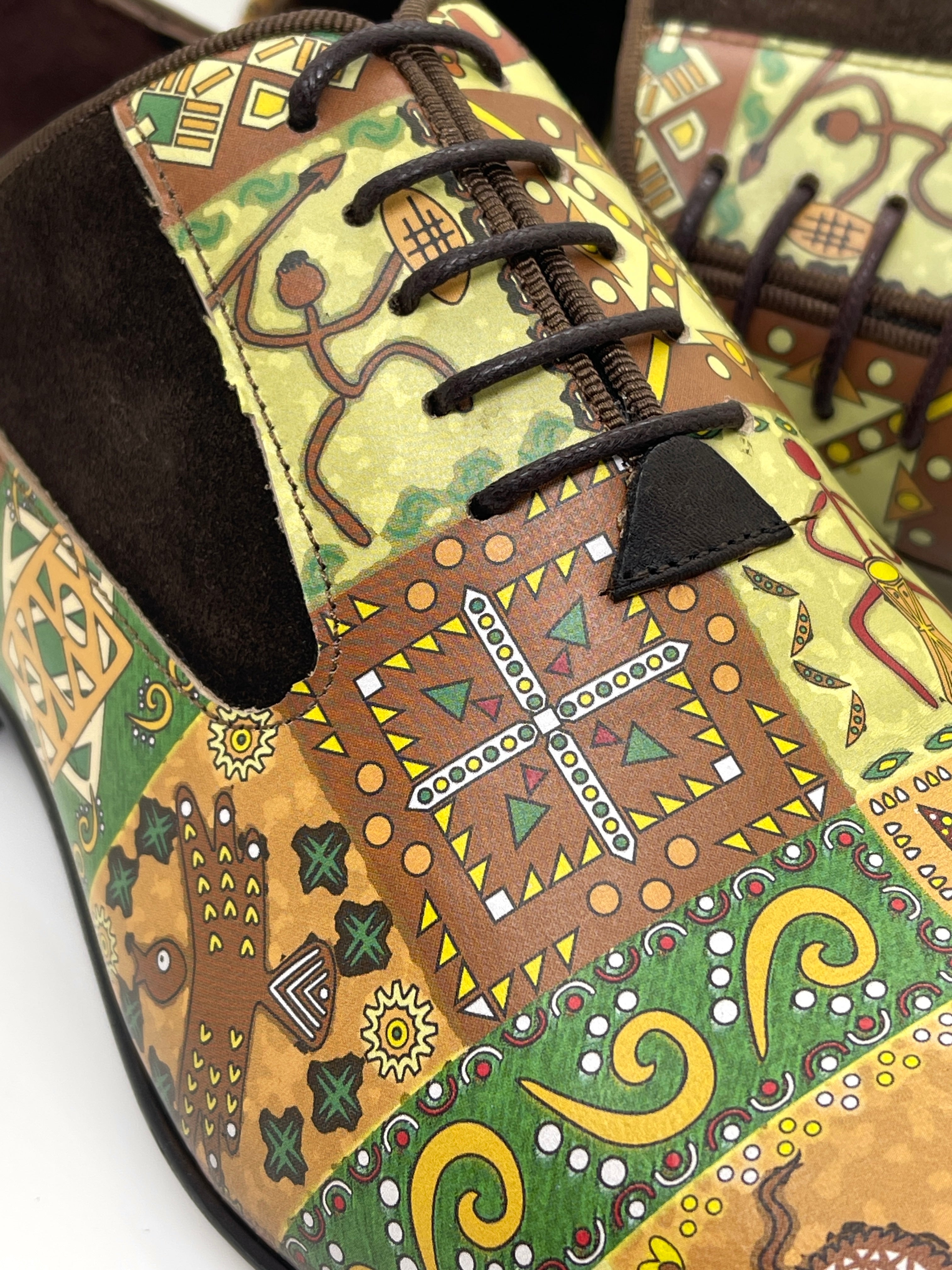 Herrenschuh, extravagant mit pittoresken Ornamenten, handbemalt, Bunt, Gelb, Orange, grün, Braun