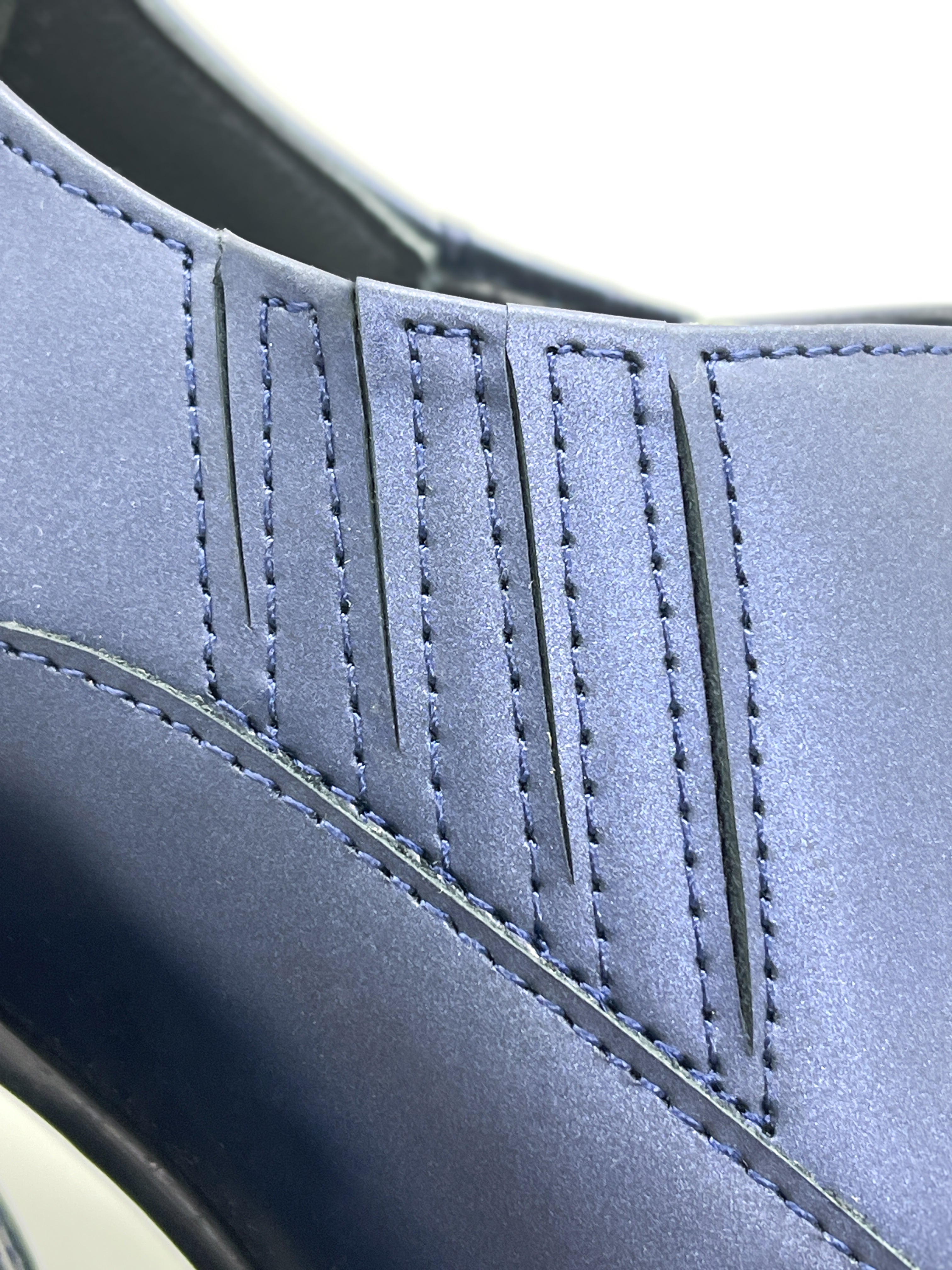 Handgemachter Herrenschuh, mit Patchworkeinsatz, Perlmuteffekt, indigo-blau, echtes Leder