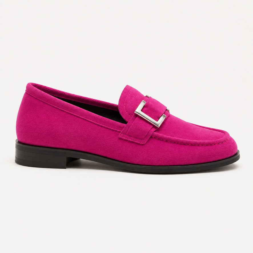 Herren-Loafer aus Veloursleder in Fuchsia mit Schmuckschließe