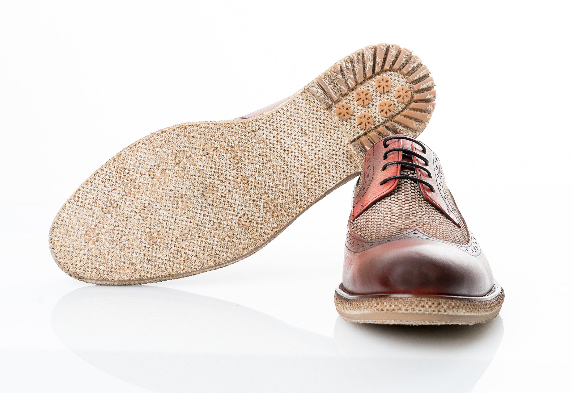 Handgemachter Herrenschuh, Freizeitschuh im Budapester Style, Bohemian, Patchwork, cognac-braun