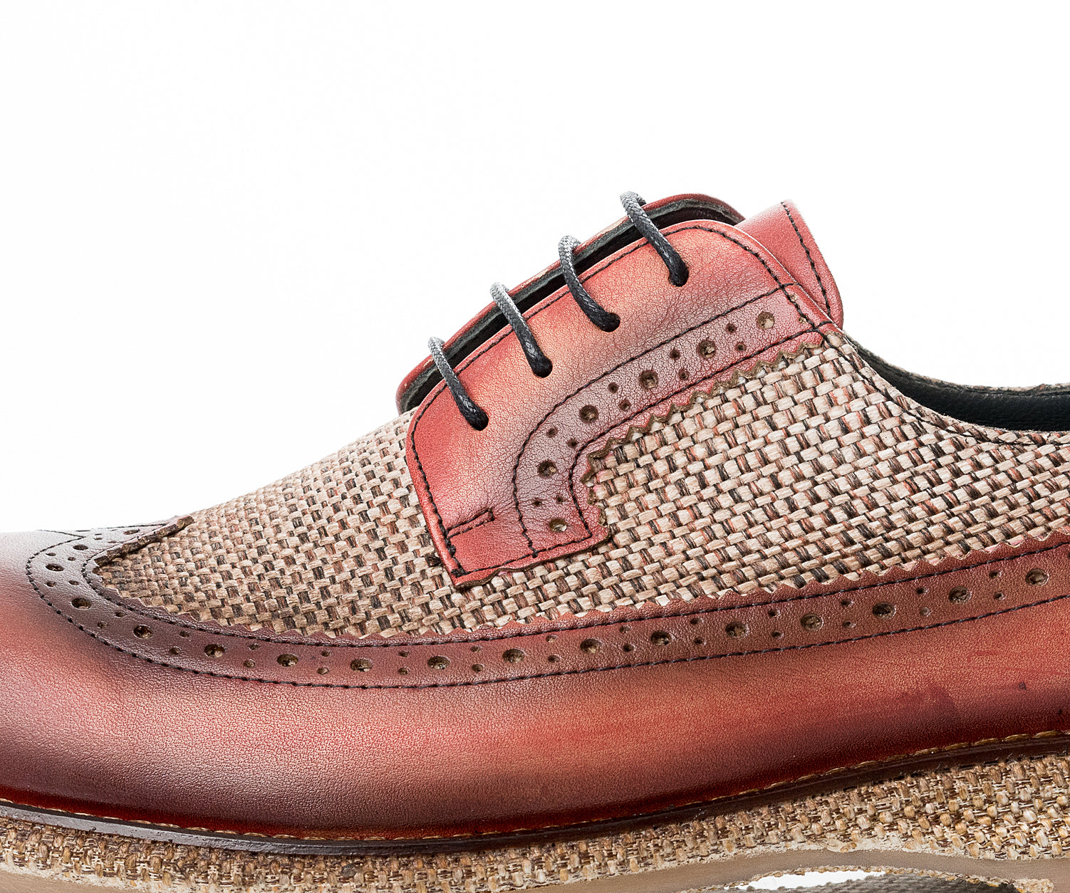 Handgemachter Herrenschuh, Freizeitschuh im Budapester Style, Bohemian, Patchwork, cognac-braun