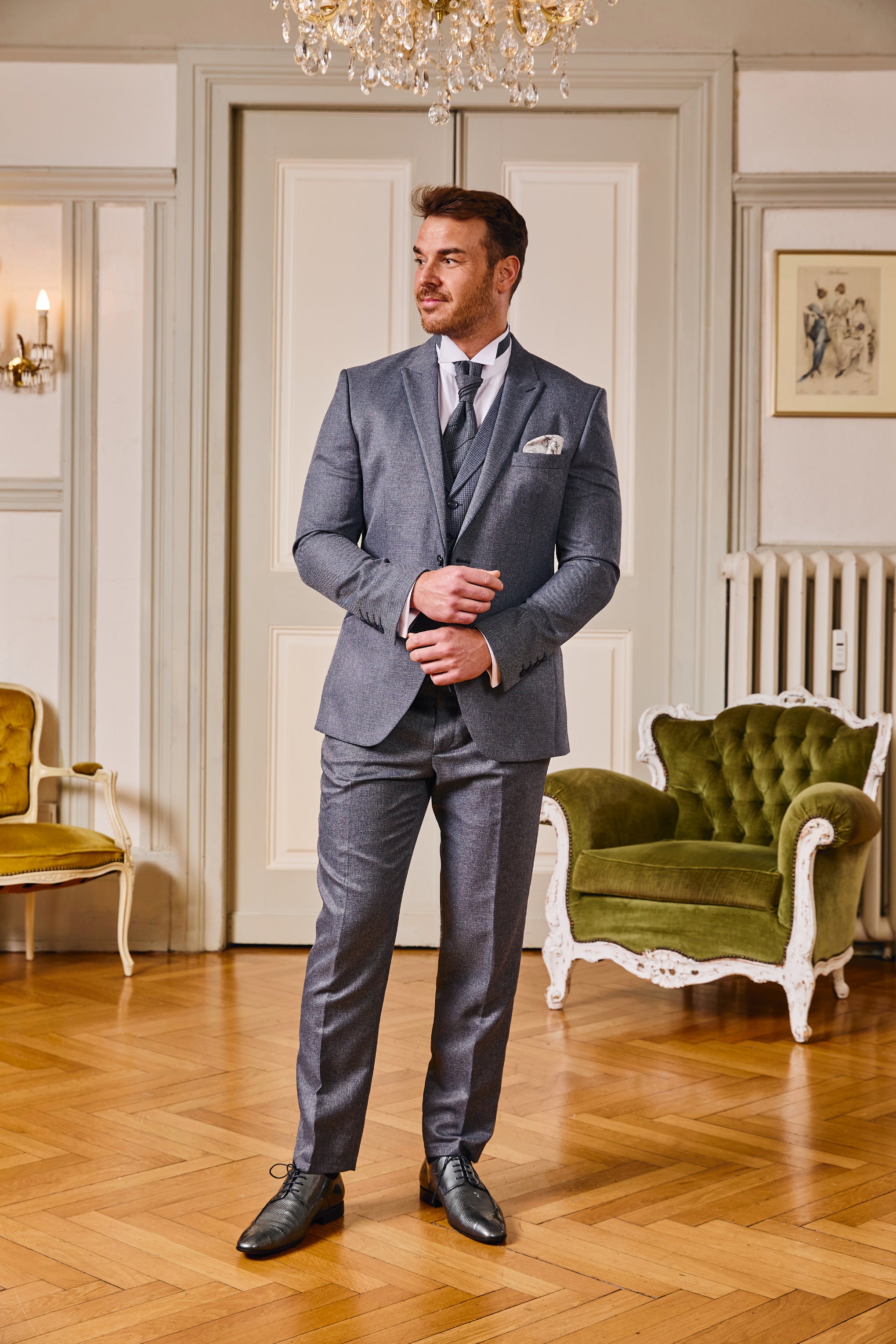 Handgemachter Herrenschuh, Hochzeitsschuh, echtes Leder, eisblau metallic/ Lack