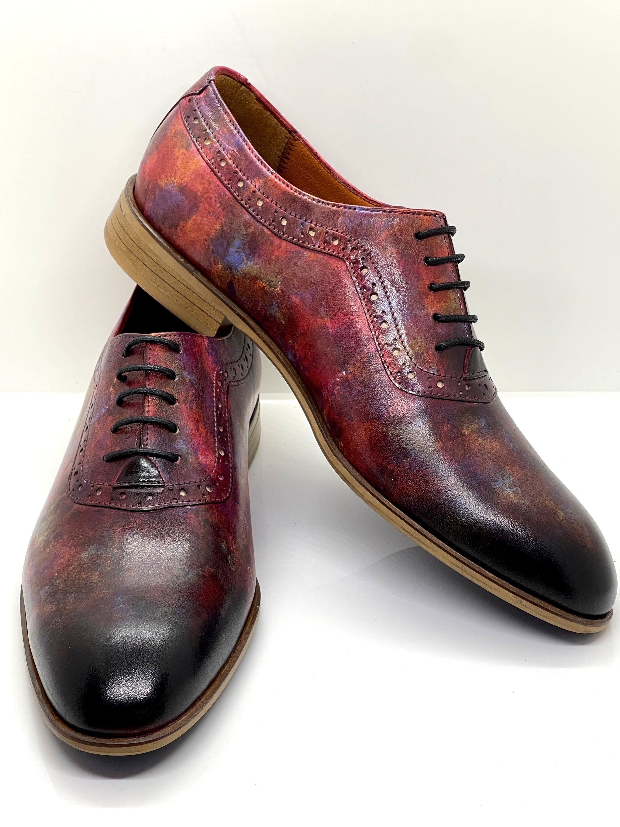 Handgemachter Herrenschuh, handgetupft, bunt, fuchsia, lila, blau, Rot