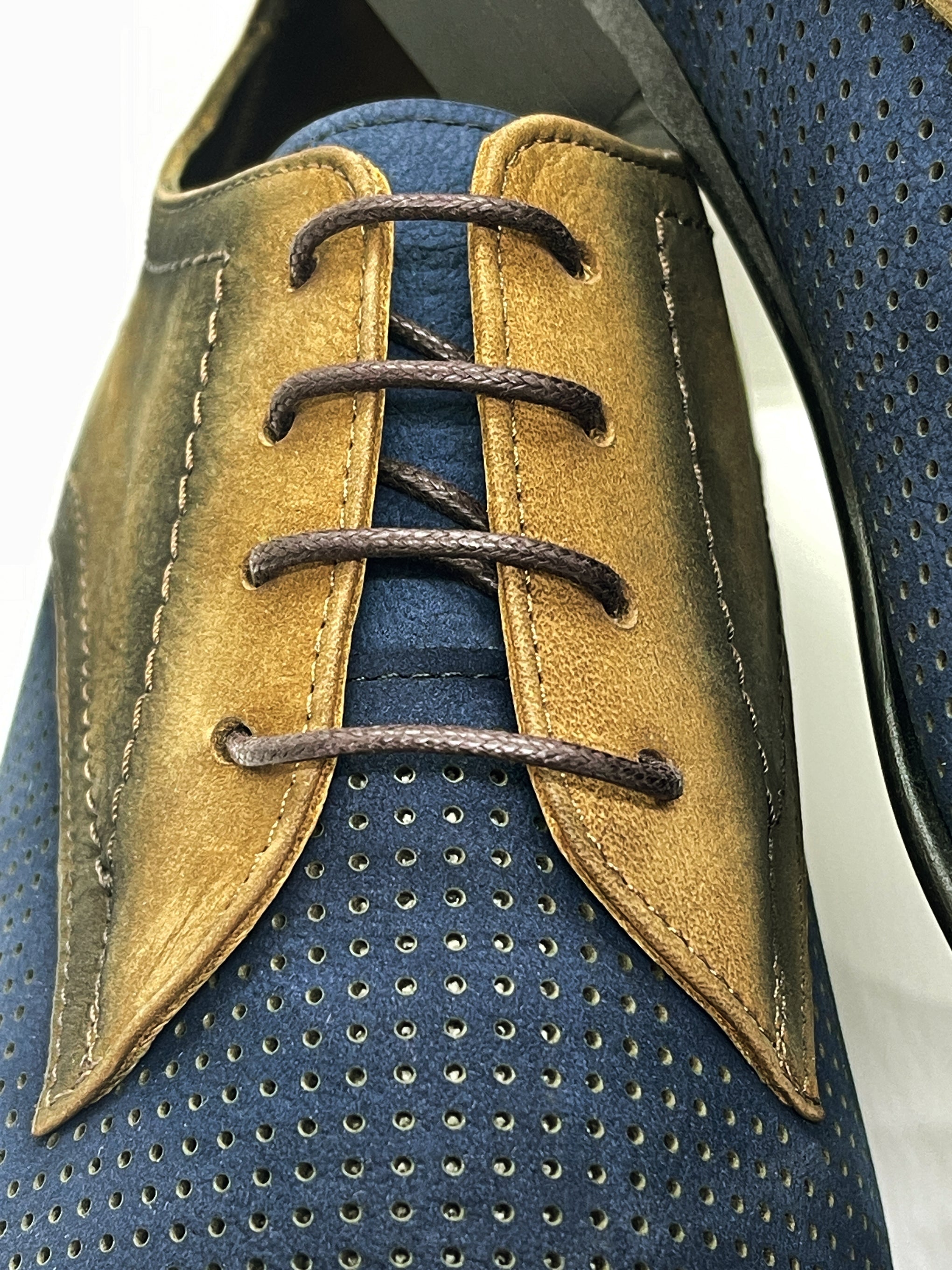 Handgemachter Herrenschuh, mit Patchworkeinsatz, blau-baun, Veloursleder, echtes Leder